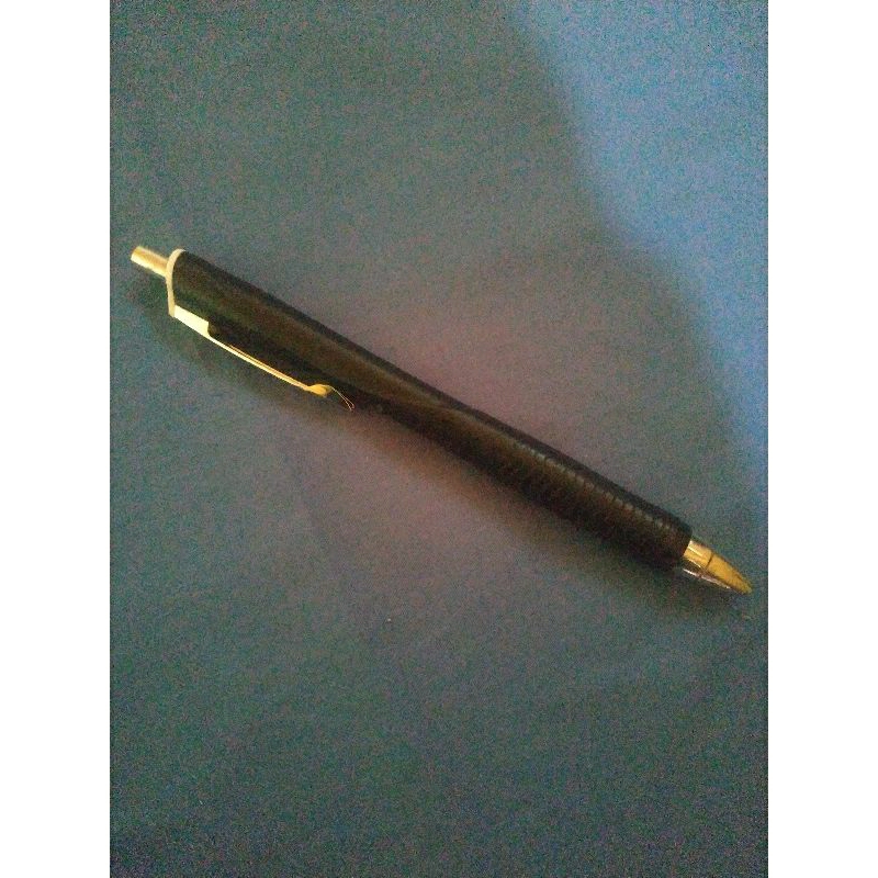 

Pulpen Top