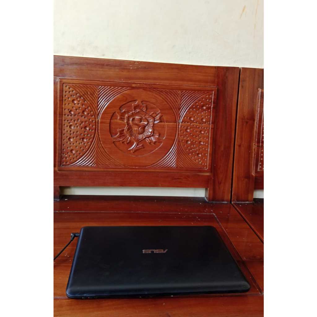 Laptop Asus E402W AMD  Ram 4 gb LAPTOP SECOND BERGARANSI
