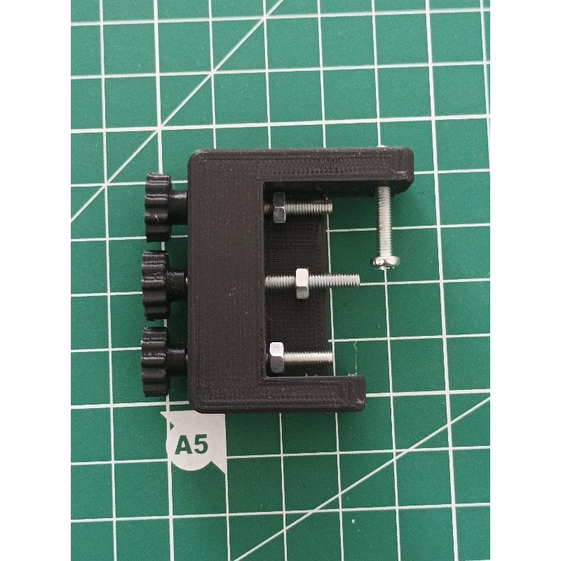 Tracker Pelurus As Tamiya