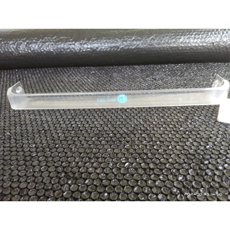 RAK BAGIAN TELUR KULKAS PANASONIC 2 PINTU MODEL NR-B25GF-S