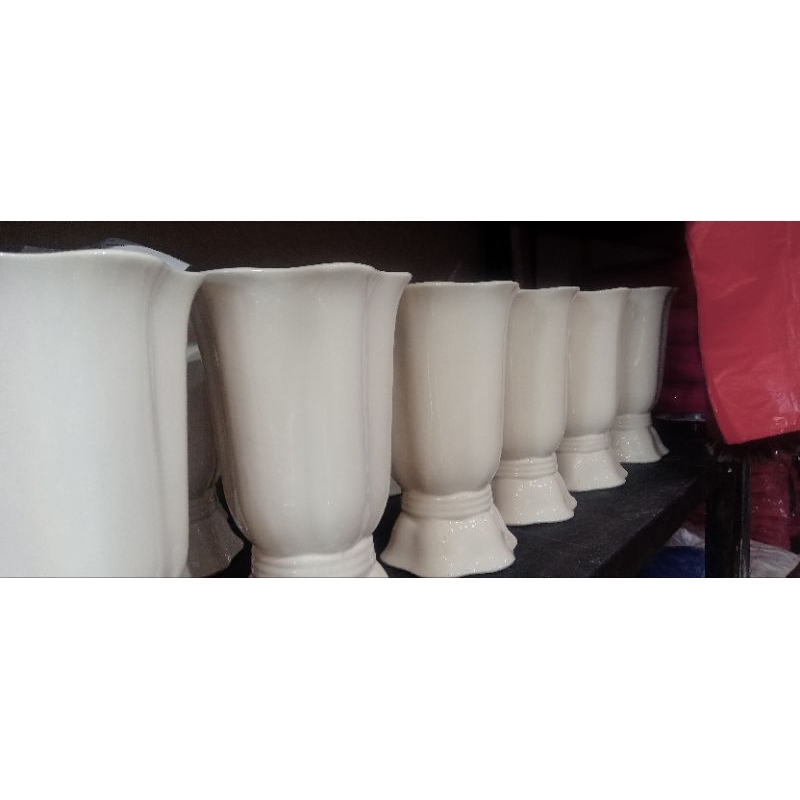 vas bunga vas keramik