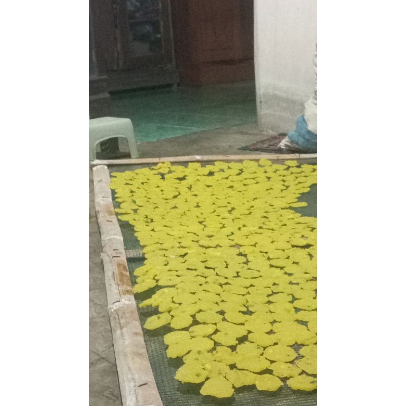 

krupuk opak/samiler singkong kuning setengah kg