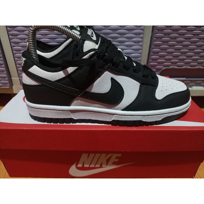 Sepatu Nike SB