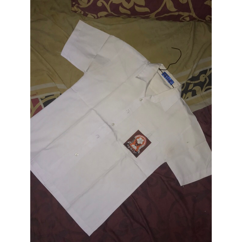 

Kemeja Putih Osis - PRELOVED
