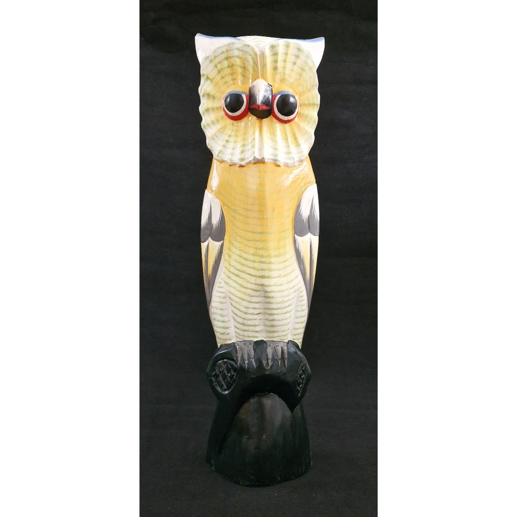 Patung Kayu Burung Hantu Kuning