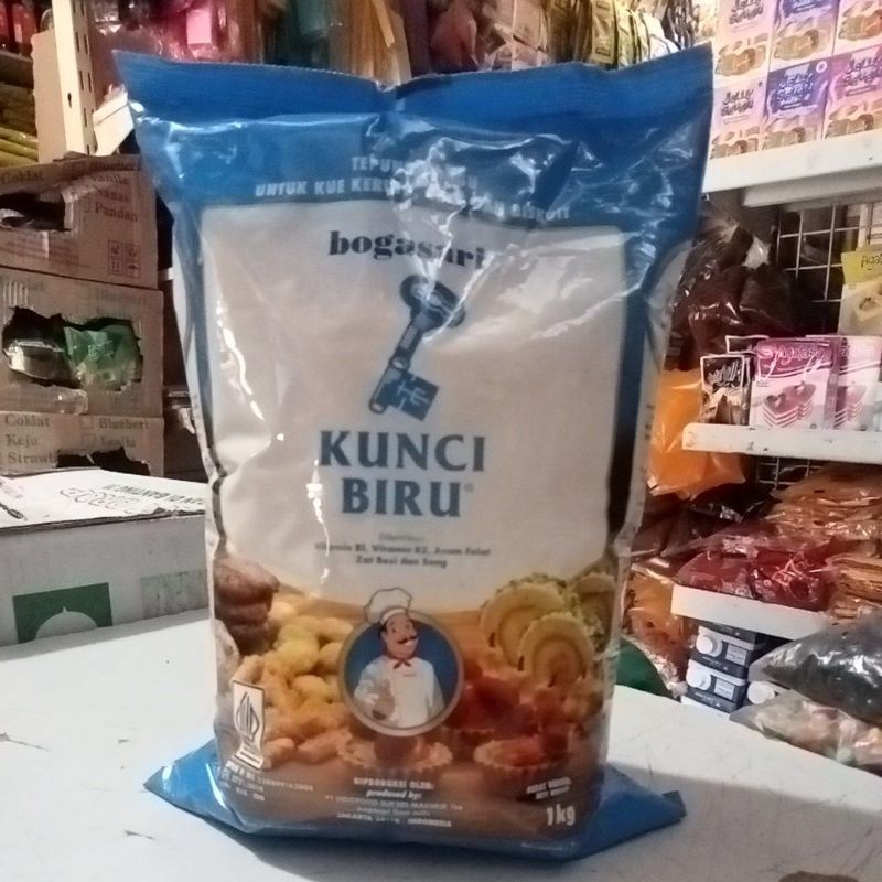 

Terigu Kunci Biru Kemasan 1Kg