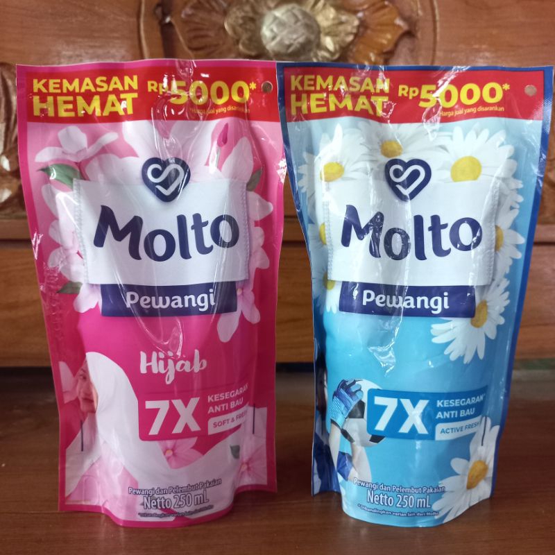 Molto Pewangi 250 ml