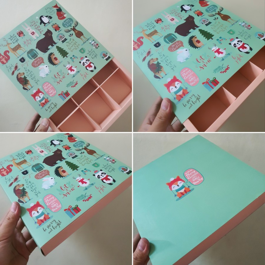 

1 Pack Isi 5 Pcs Dus Parcel Natal Sekat 9 Pink Box Motif Green Christmas Ukuran 7.3 x 7.3 x 4.5 cm