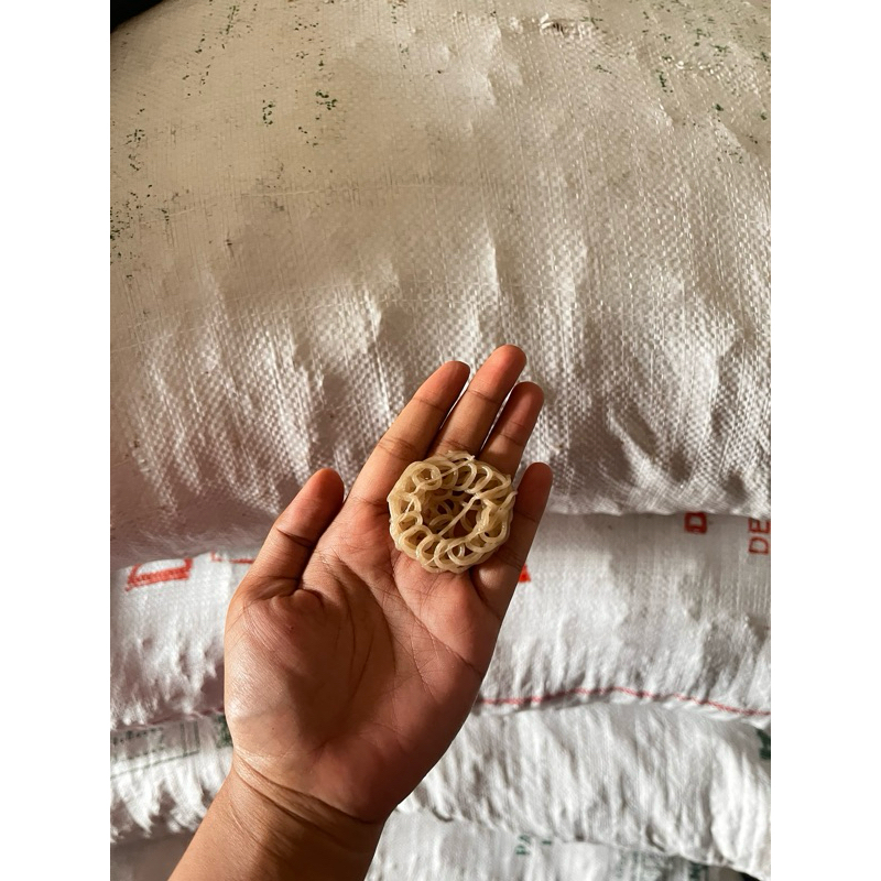 

krupuk mentah