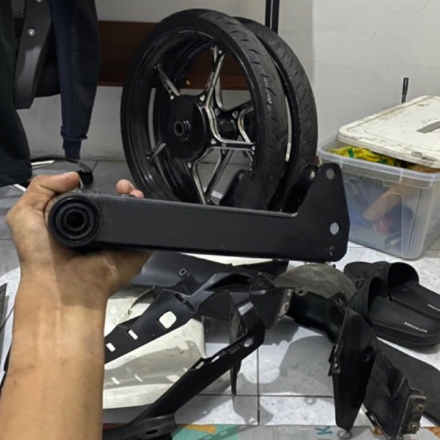 Engine Mounting aerox (LURUS)