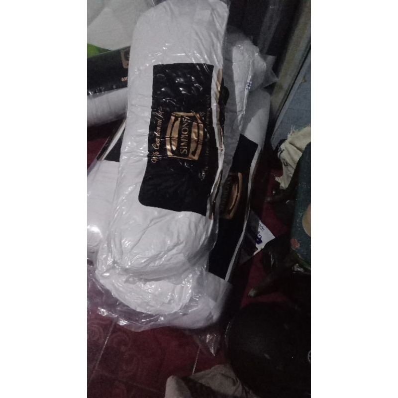 bantal guling simmons