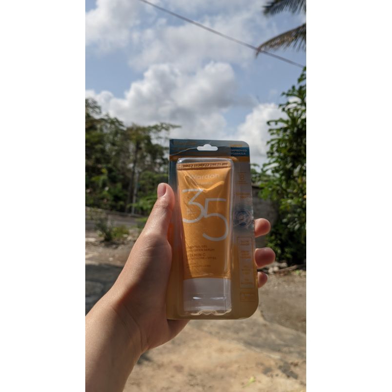 Sunscreen Wardah spf35 Sunscreen Wardah spf35 Sunscreen Wardah