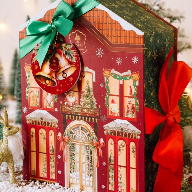 

Pia Madu Christmas Hamper - Noel