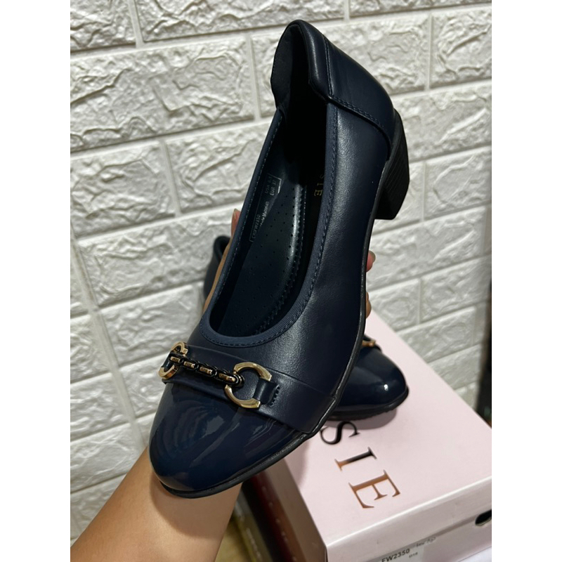 Chrissie Demi Cmfrt block Heels navy