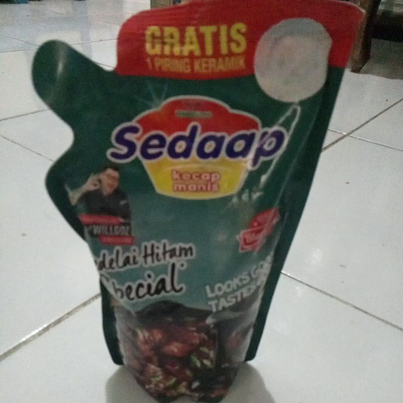 

sedap kecap masih kedelai hitam spesial (720ml)