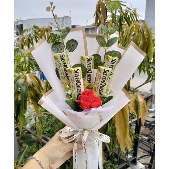 

MURRRMERRR BUKET SILVERQUEEN CHUNKY MATCHA 5 PcsBUCKET COKLATHADIAHKADOBOUQUET CADBURYBUKET GRADUATIONBUKET VALENTINE