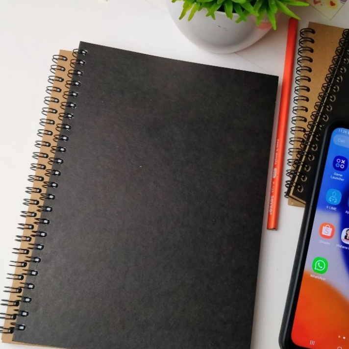 

TREND PRODUCT Buku Notebook A5 Buku Tulis Sekolah Cover Hitam Dan Coklat Aesthetic Aink Media