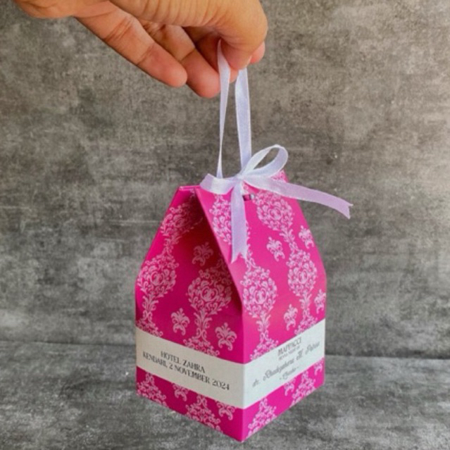 

box lucu souvenir pernikahan / box souvenir costum size 7x7x7