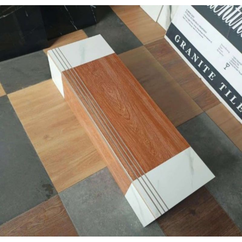 granit/keramik anak tangga 30x60,20x60 kombinasi 2warna stepnosing