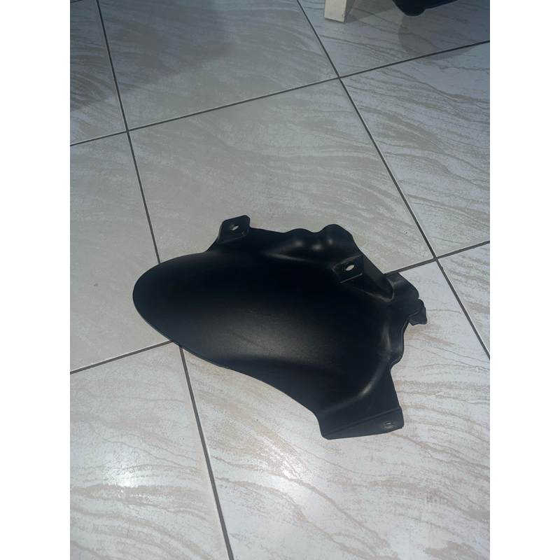 hugger vario 160 cbs