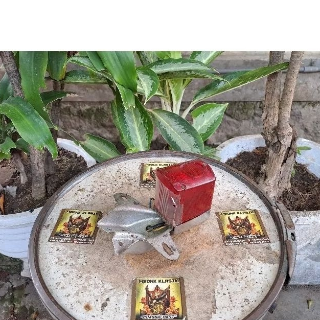 lampu stoplamp yamaha u5 u7 ORIGINAL lampu belakang yamaha u5 u7 ORIGINAL stoplamp u5 u7 pangkon sto