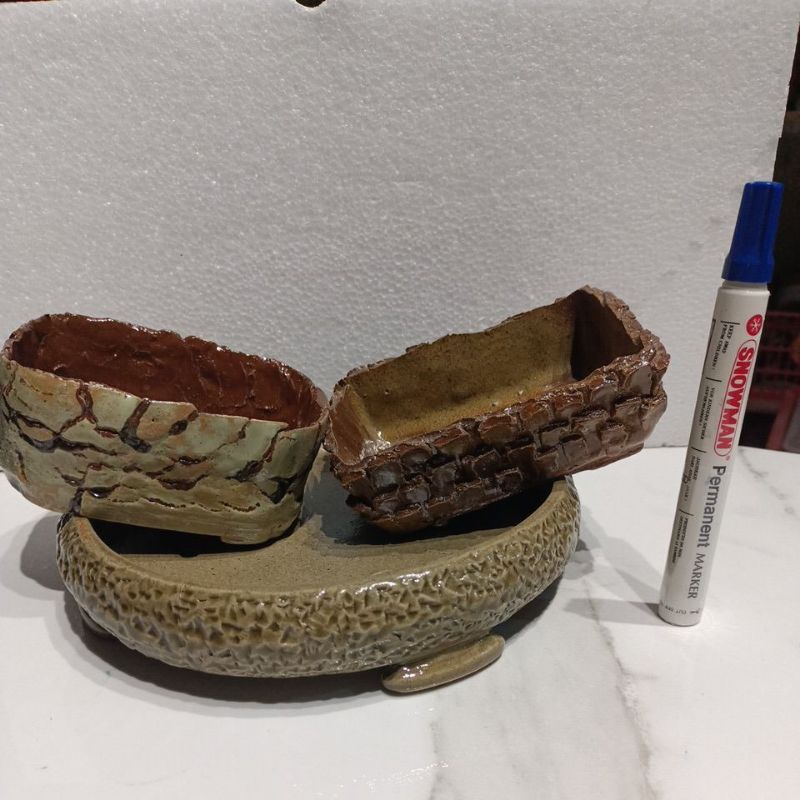 paket Pot keramik hand made Relief