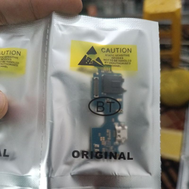 papan charger Asus Zenfone max pro m2 konektor satu set + headset Asus Zenfone max pro m2 Asus zb631