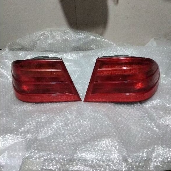 stoplamp lampu belakang mercy w210