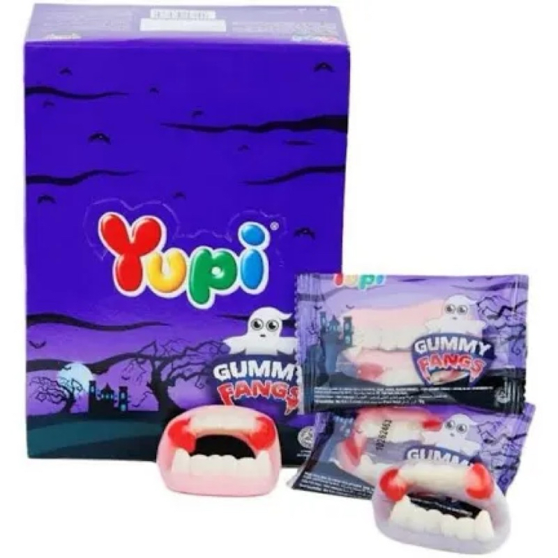 

Yupi Gummy Fangs Isi 24Pcsx6gr | Permen Jelly Yupi / Permen Lunak / Permen Yupi Berbentuk Mulut Isi 24 Pcs - Makanan ringan