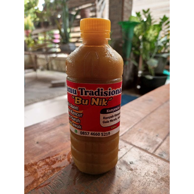 

Minuman Tradisional Bu Nik Kunci Suruh