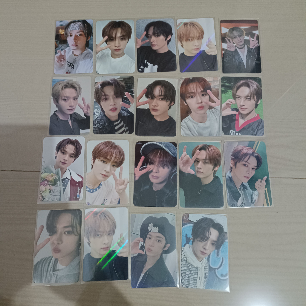 Photocard Lee Know Stray Kids Official POB Lucky Draw Album Maxident 5 STAR Social Path Rockstar 01