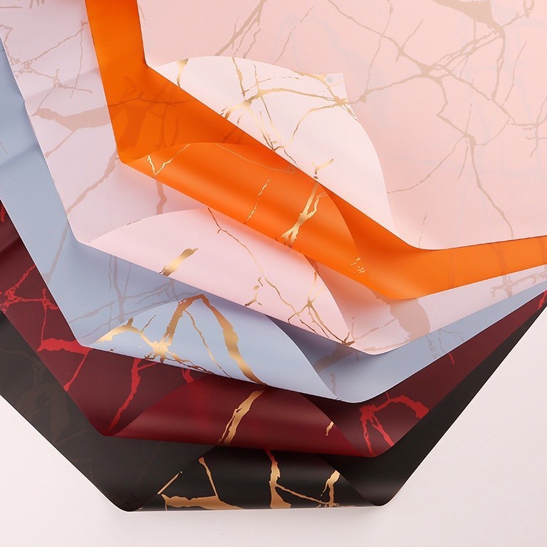 

Grosir Belanja 2 Lembar Cellophane Marble Gold Wrapping Paper Motif Marble Kertas Buket HWF