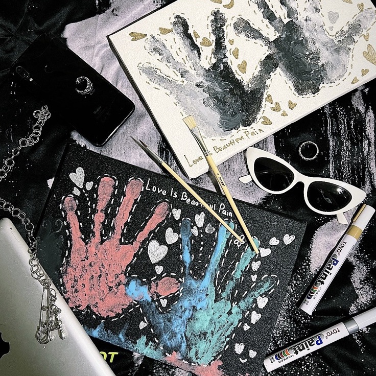 

Diskon Hemat DIY Handprint Painting KIT Cap 2 Tangan Kanvas Lukis Uk 2x3 Kanvas Hitam Kanvas Putih Termasuk Easel Tripod Kuas Spidol GoldWhite