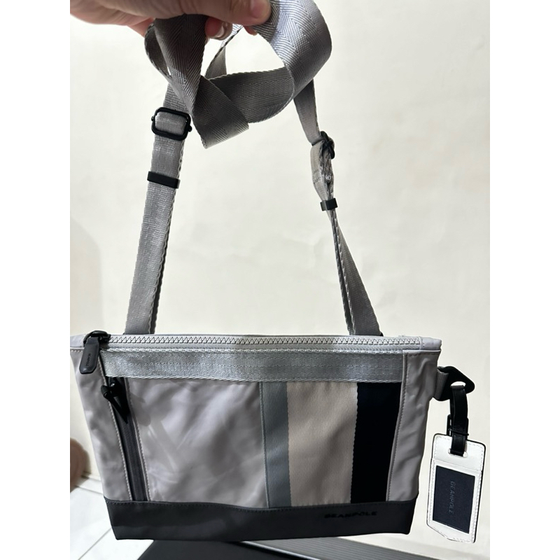 Preloved Sling Bag Beanpole