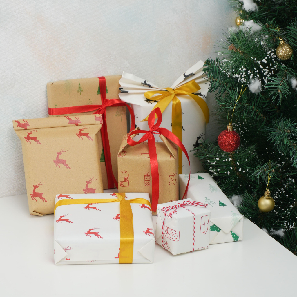 

Seruni Living Wrapping Paper - Kertas Kado Natal Vintage