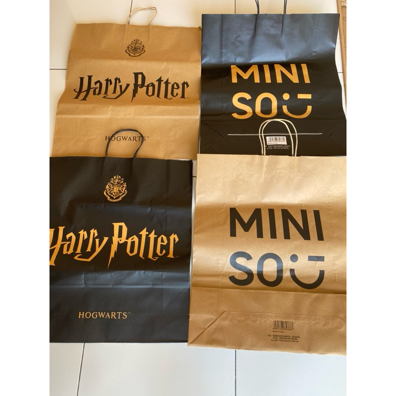 

Miniso x Harry Potter Paperbag