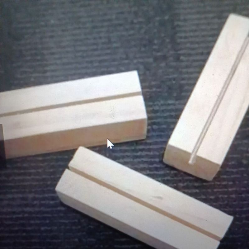 STAND KAYU/STAND AKRILIK/STAND HOLDER (DUDUKAN AKRILIK)