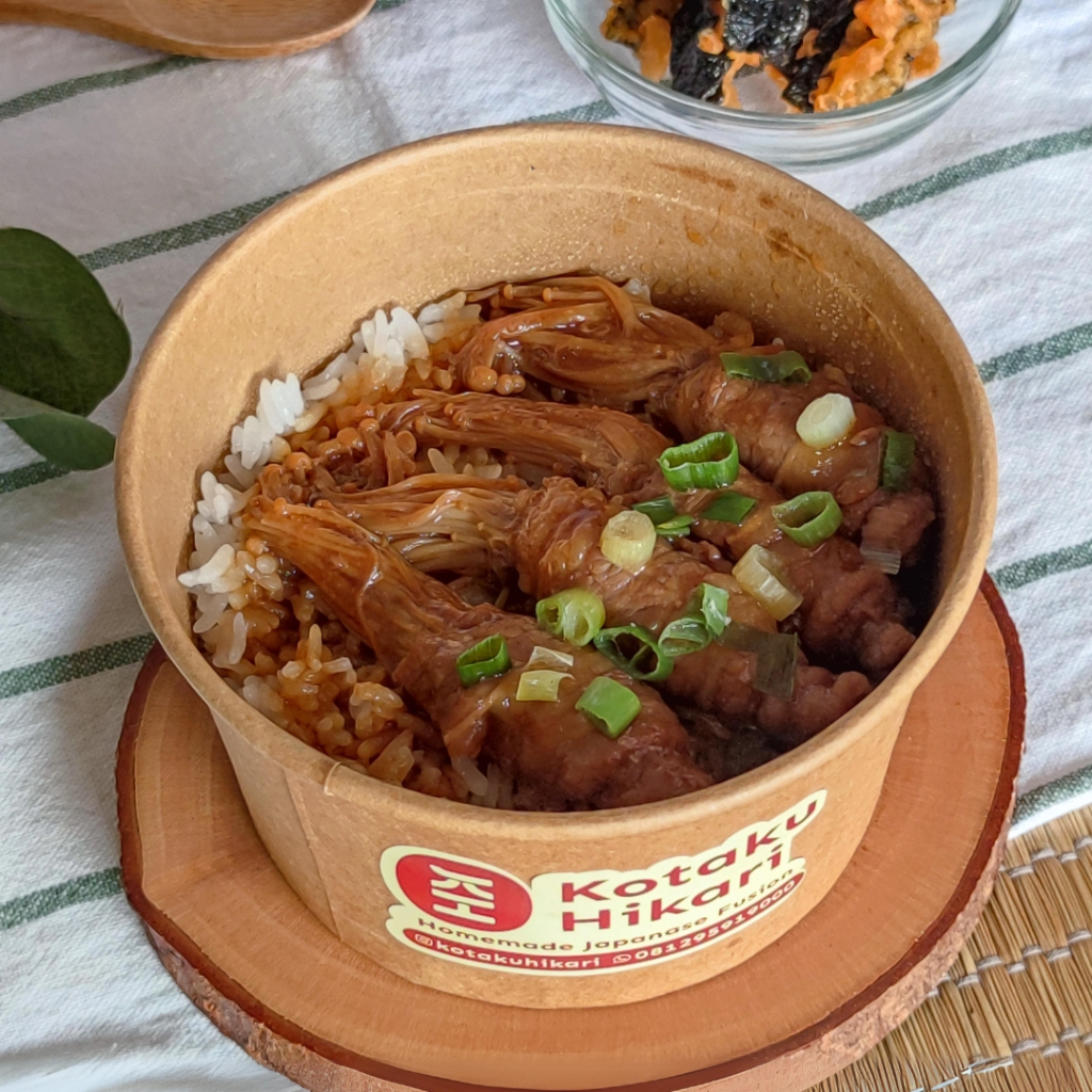 

Kotaku Hikari 光沢 Beef Enoki Roll Bowl