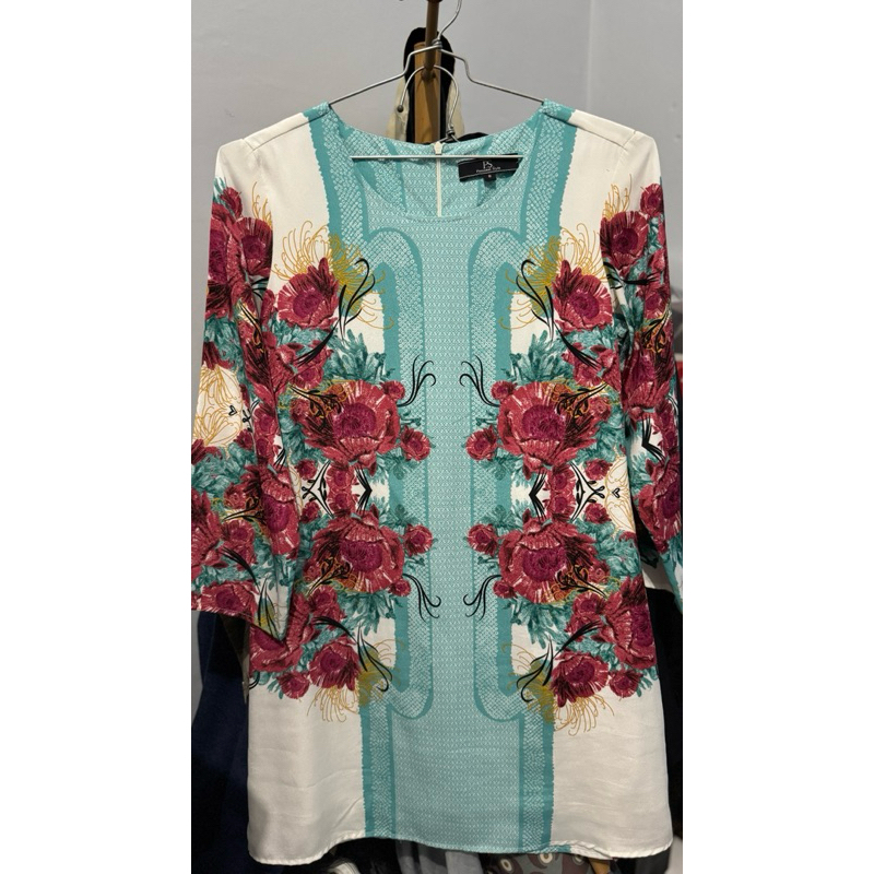 preloved blouse Personal Style