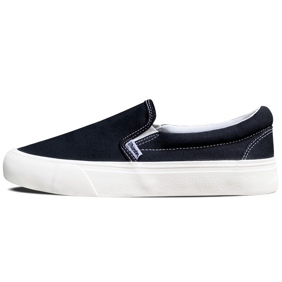 Sepatu Thunderbear  Slip On Voltaire BW
