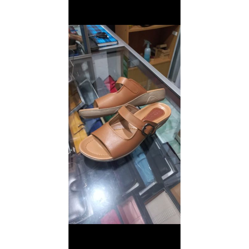 sepatu kulit wanita magetan