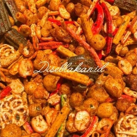 

Seblak mix/ seblak campur/ seblak pedas daun jeruk kemasan 1kg