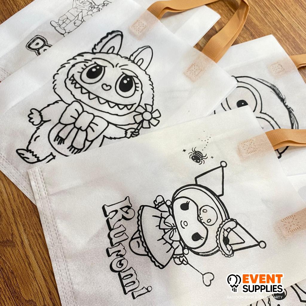 

Tas Spunbond Lukis Karakter Kuromi Labubu Doraemon Baby Shark 25 x 34 x 8 Mewarnai Edukasi Prakarya Kreatif