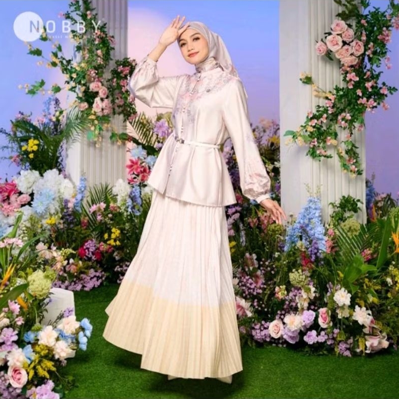 Nobby X Lesti - Djoura Shirt 2 Kemeja Wanita Bahan Soft Silk, Size M (LEPAS TAG)