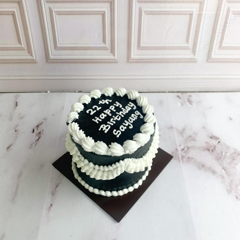 

Kue Mini/Mini Cake/Kue Mini Tema Black Dan White/Kue birthday Jakarta