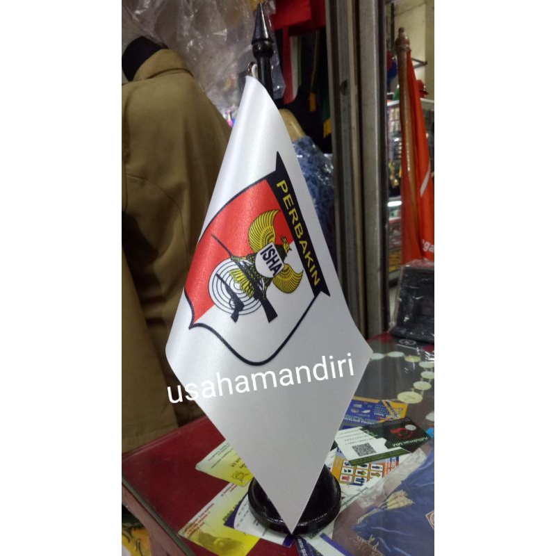 bendera meja perbakin dan tiang kayu