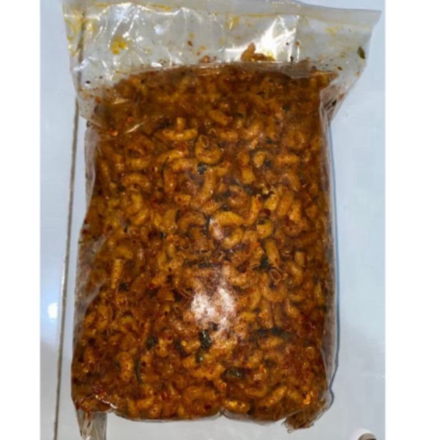 

Makaroni Pedas Cemilan 500gr Rasakanmi Food Makassar