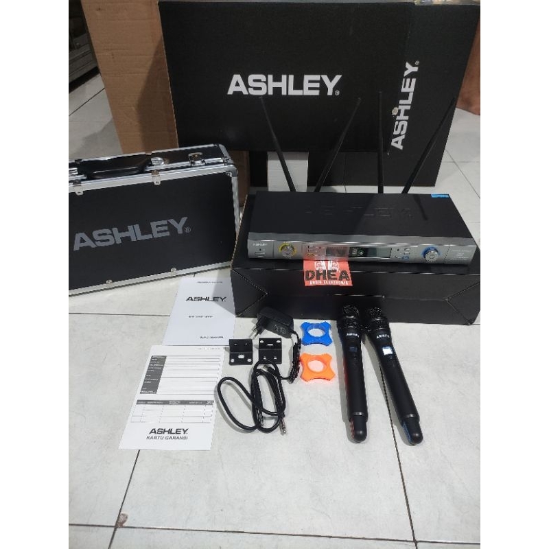 Mic Wireless Ashley Vocal Artist Vokal Artis Original 2 Mic Genggam Handheld Anti Feedback Function 