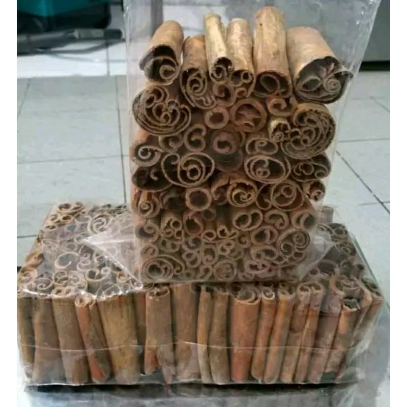 

Kayu Manis / Cinnamon Stick