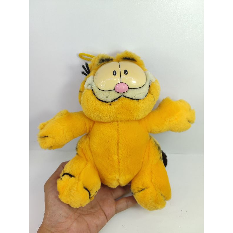 boneka Garfield vintage paws original mata menguning